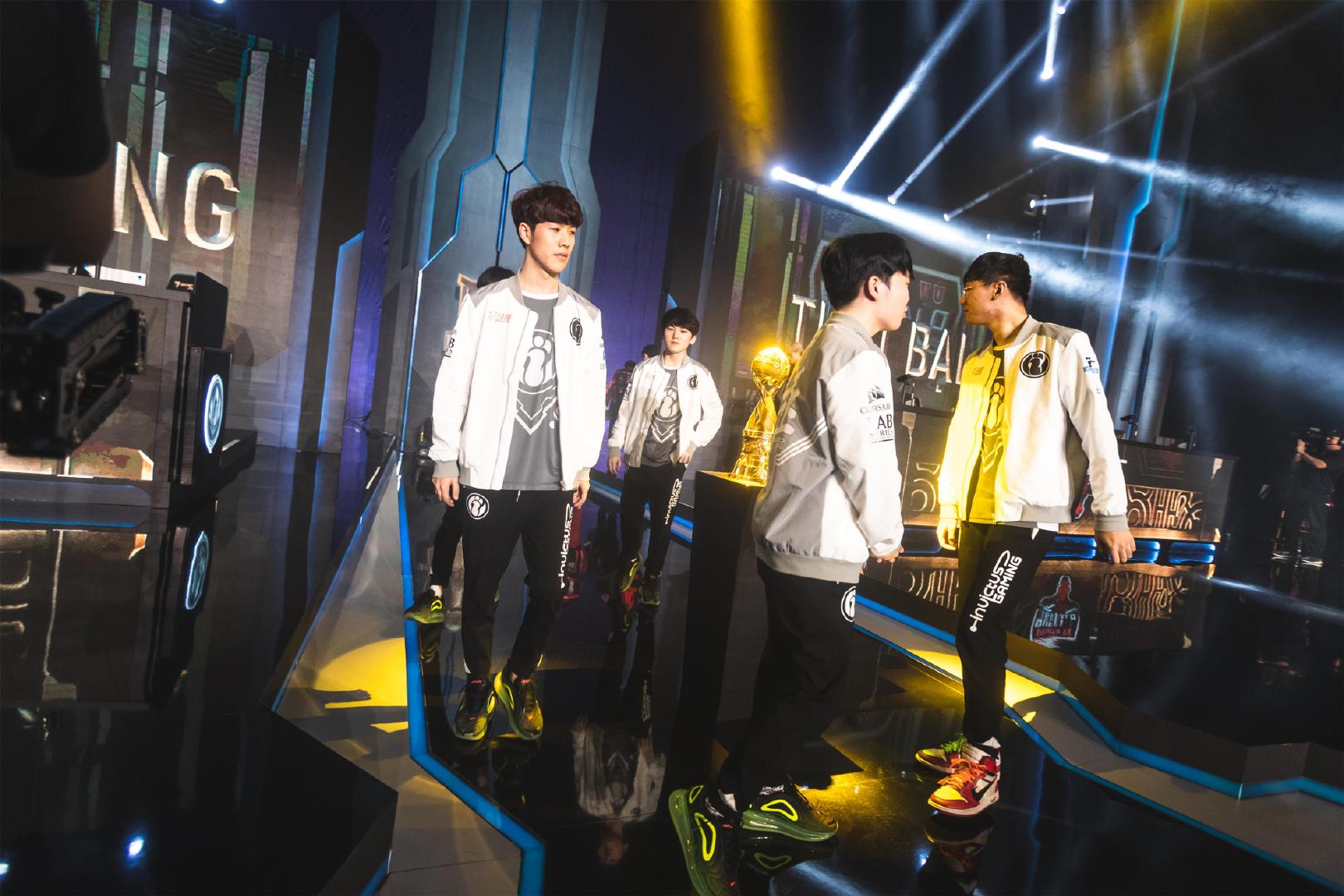 也是模板 也是模板