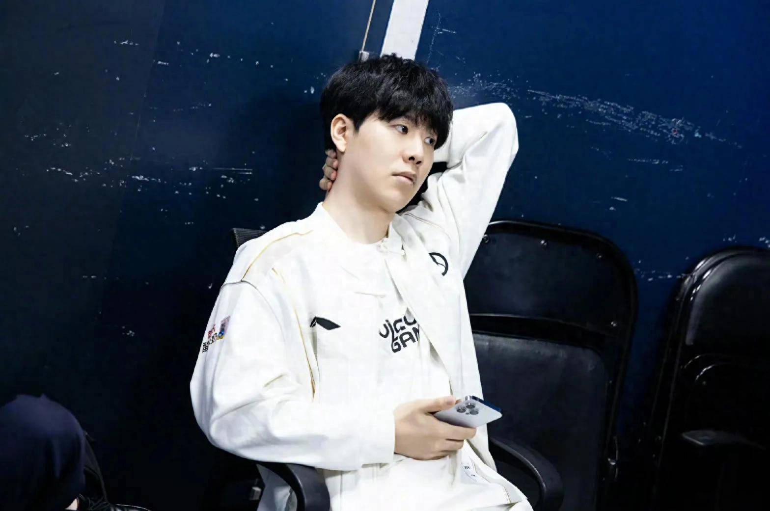 源不占优时 源不占优时